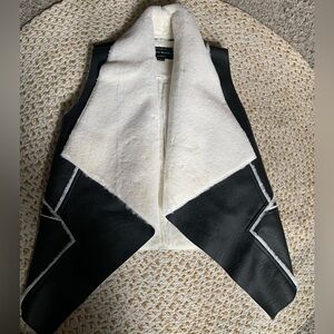 Leather Vest with fur interior